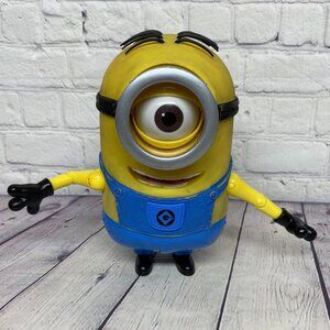 Despicable Me Talking Stuart Minion Toy 8 Inches Tall Used Tested Works